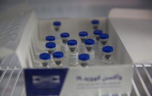 بدقولی وزارت بهداشت در پیش خرید واکسن‌های داخلی کرونا