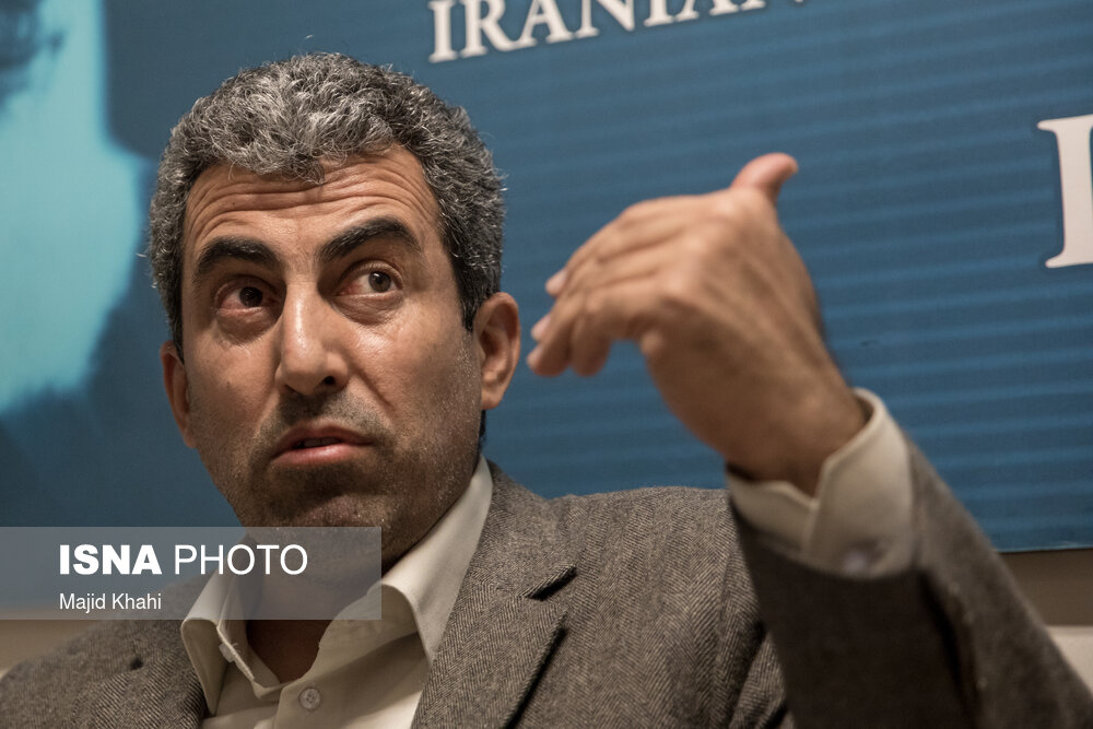 پورابراهیمی: مجلس و دولت به دنبال متناسب سازی حقوق کارمندان با تورم هستند
