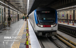 ارتقاء کیفیت ۲۹ قطار شهری پایتخت تا یک سال آینده