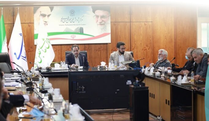 اعلام آمادگی مرکز پژوهش‌ها جهت پیگیری مطالبات جامعه ایثارگری