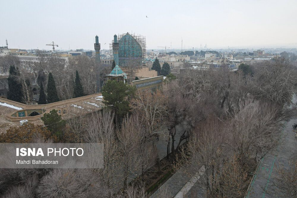 ایسنا - گذری در پیاده‌راه چهارباغ