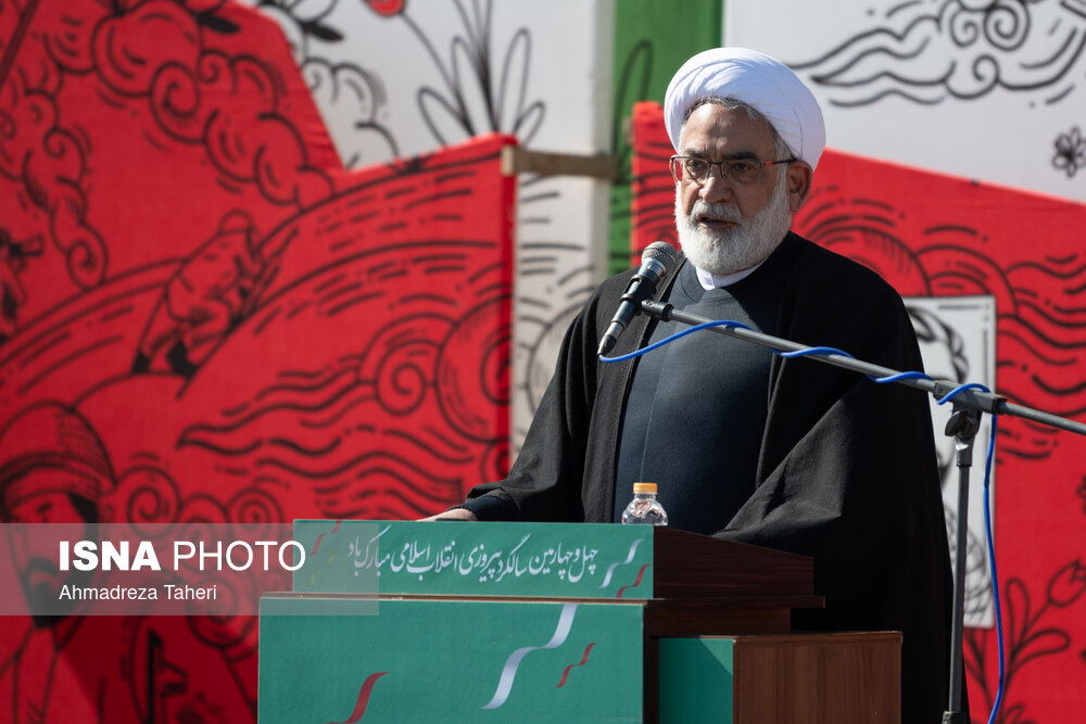 وحدت و یکپارچگی باعث شکست دشمن می‌شود / ملت پای آرمان‌های انقلاب ایستاده است