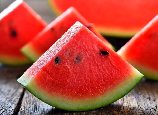 بهترین میوه‌ها برای تامین آب بدن