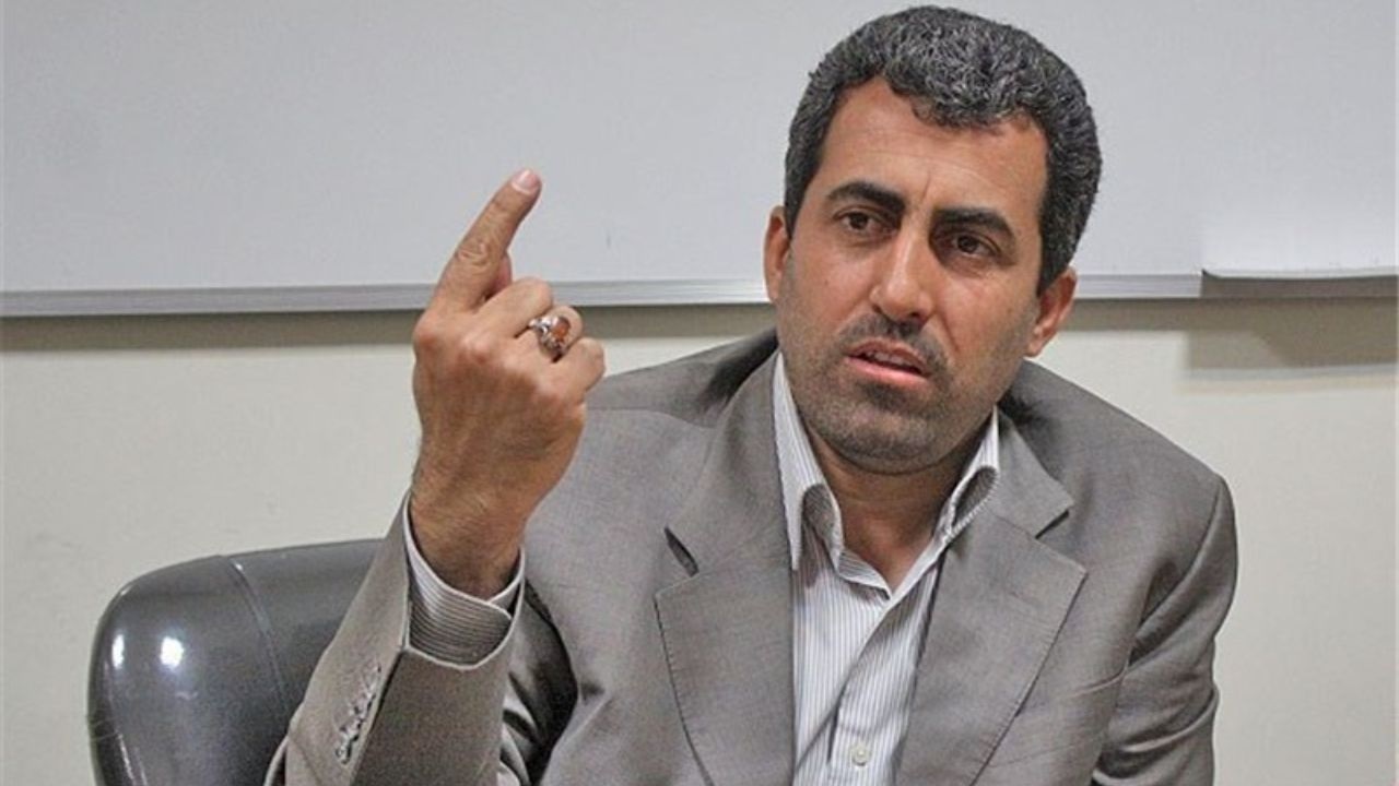رئیس کمیسیون اقتصادی مجلس: با ارز ۲۸۵۰۰ تومانی قیمت مرغ باید ۴۰ هزار تومان باشد/ اگر حتی مرغ با قیمت آزاد هم وارد کشور می‌شد به ۹۰ هزار تومان هم نمی‌رسید