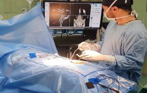 اعتماد جامعه جراحان ایرانی به ربات‌های جراح بعد از ۱۲ سال تحقیق/جراحی صورت و ارتوپدی با ربات‌ها