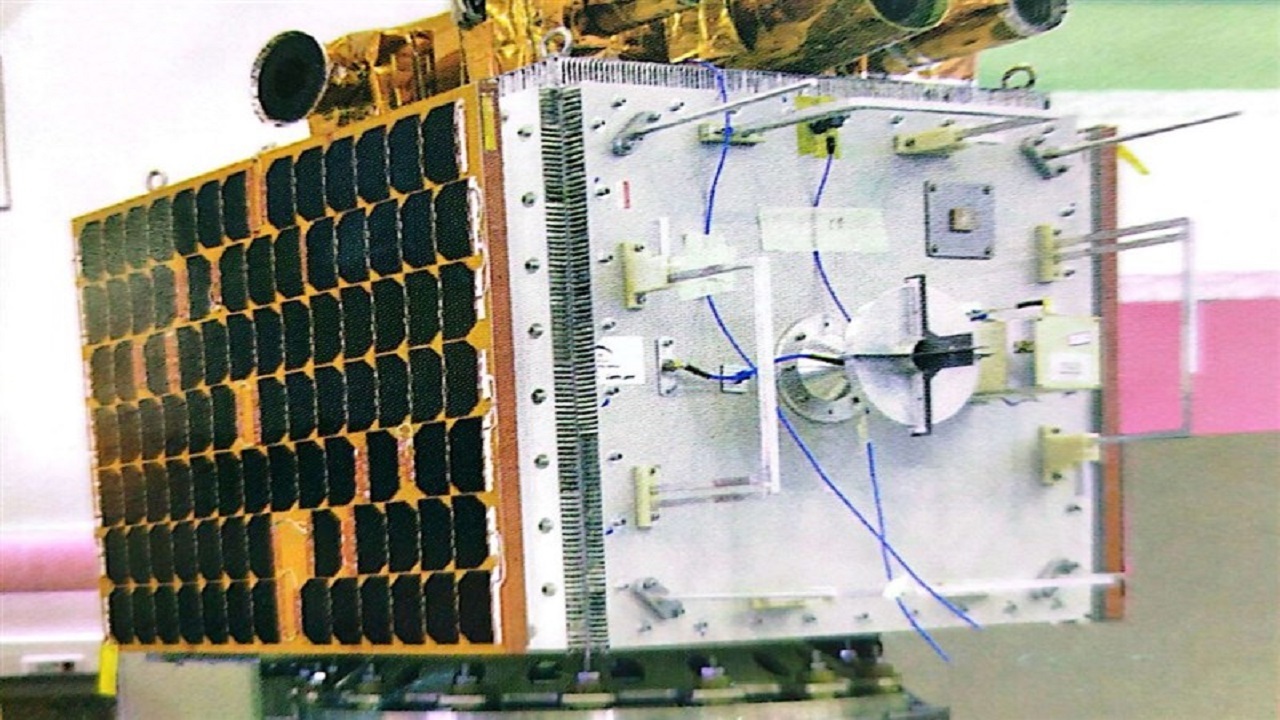 ماهواره «پارس ۱» آماده پرتاب به فضا در مدار ۵۰۰ کیلومتری/ امکان تصویربرداری از تمام اراضی ایران در ۱۰۰ روز!