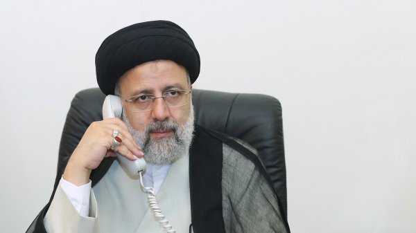 گفتگوهای تلفنی رئیسی با مقام معظم رهبری و مراجع معظم تقلید