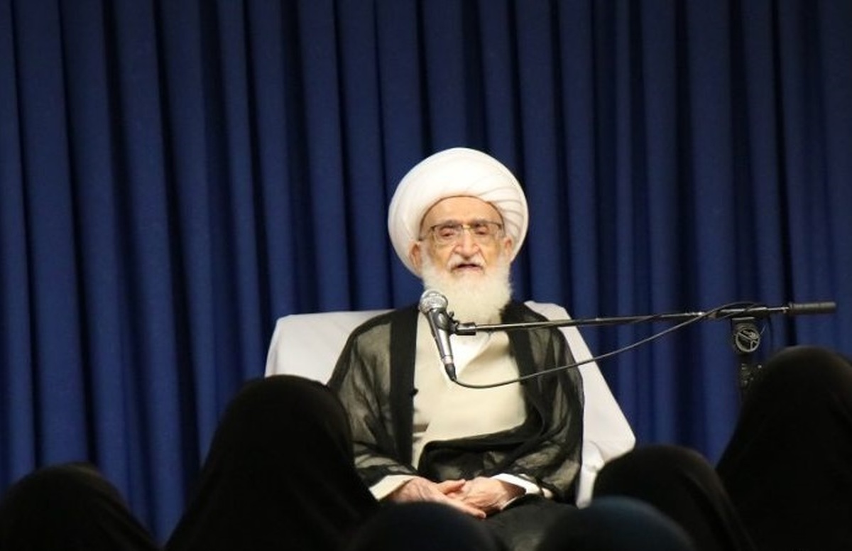 حمایت نوری همدانی از بازگشت گشت ارشاد: درباره حجاب به شدت‌ حساس هستيم