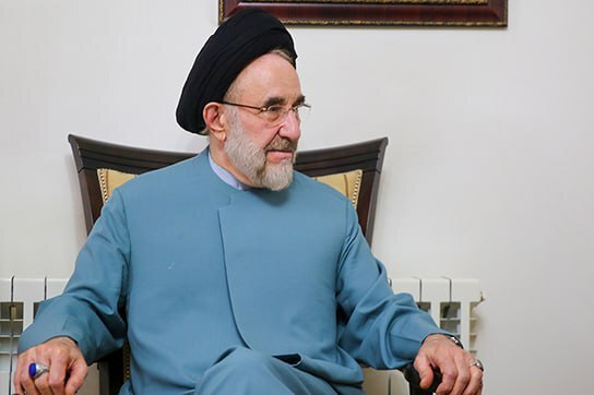 آقا سید محمد، مواظب این پوست موز زیر پایتان باشید!