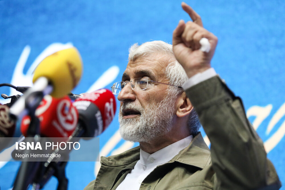جلیلی: کشور را نباید معطل مذاکرات با چند کشور نگه داشت