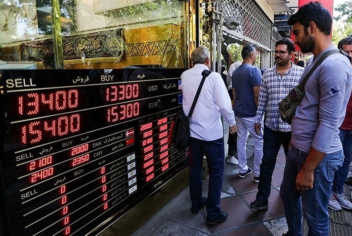 سقوط لیر، رقابت درام و دینار!