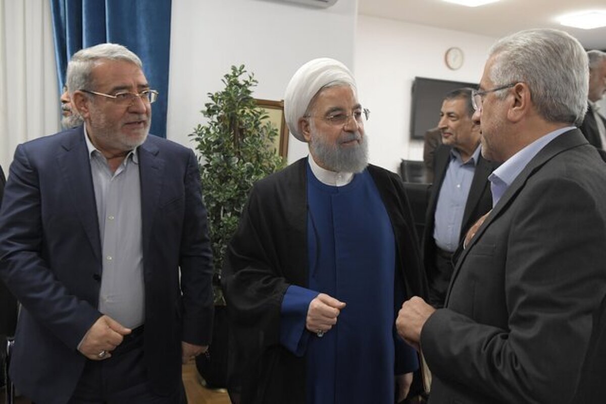 روحانی: با درایت مقام معظم رهبری از جنگ فاصله گرفتیم