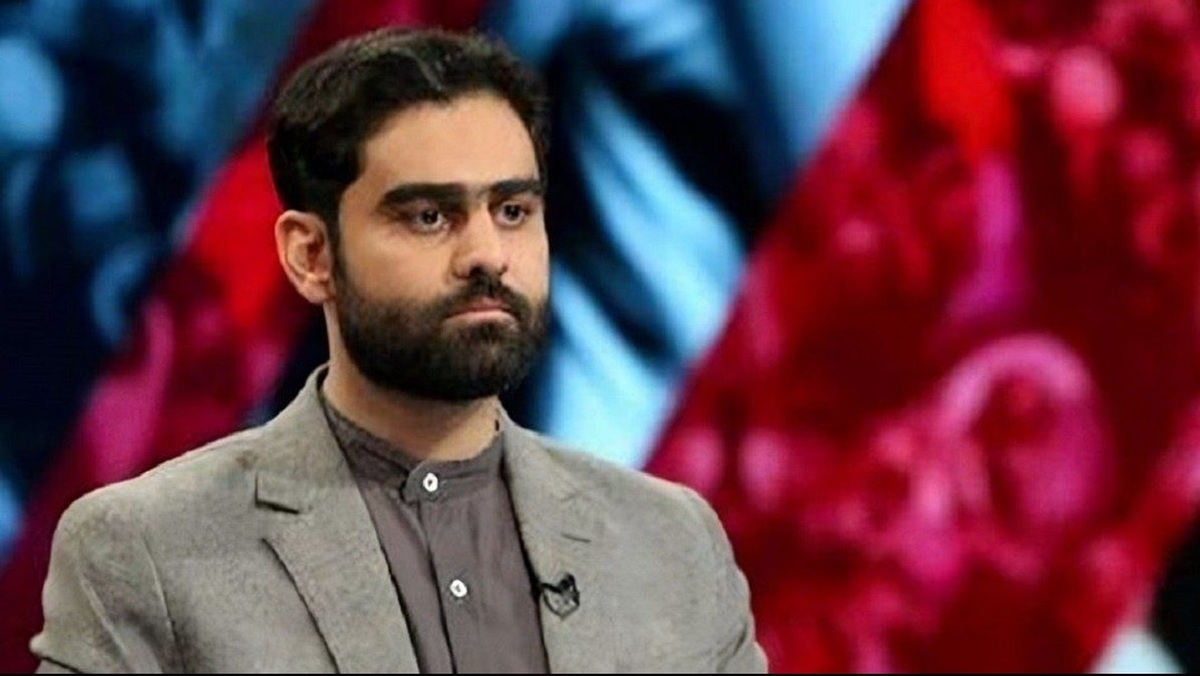 ثابتی آمد خودشیرینی کند، دستش رو شد