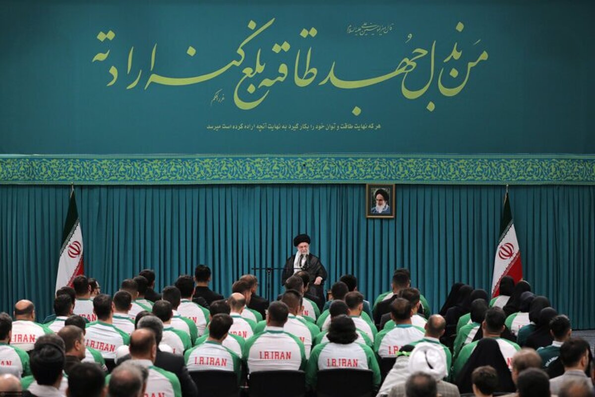 رهبر انقلاب: سیاست‌های دوگانه کشور‌های حاکم بر مسائل ورزش بین‌المللی
