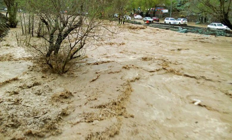 کشف اجساد ۱۳ نفر در سیل جیرفت