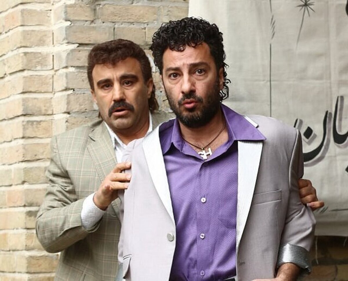 هادی چوپان در کنار نوید محمدزاده و محسن تنابنده