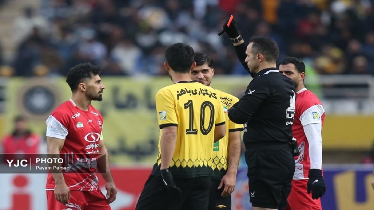 اشتباه فاحش داوری در شکست پرسپولیس تاثیرگذار بود/ سرخپوشان باید مقابل النصر برنده شوند