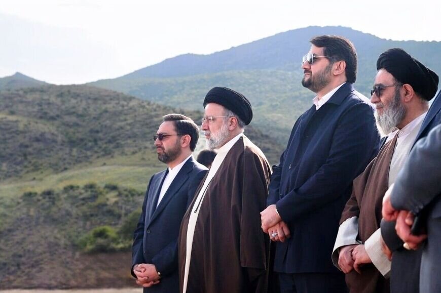 خواهر شهید مالک رحمتی: به ما اجازه نمی‌دادند به محل حادثه برویم/ تنها کسانی که سالم بودند مالک بود و آقای آل هاشم