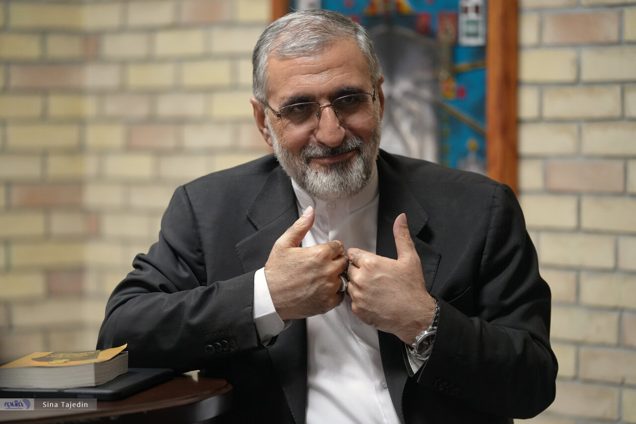 شهید رئیسی فردی نزدیک‌تر از من نداشت/ قرار نبود رئیس دفتر رئیسی شوم