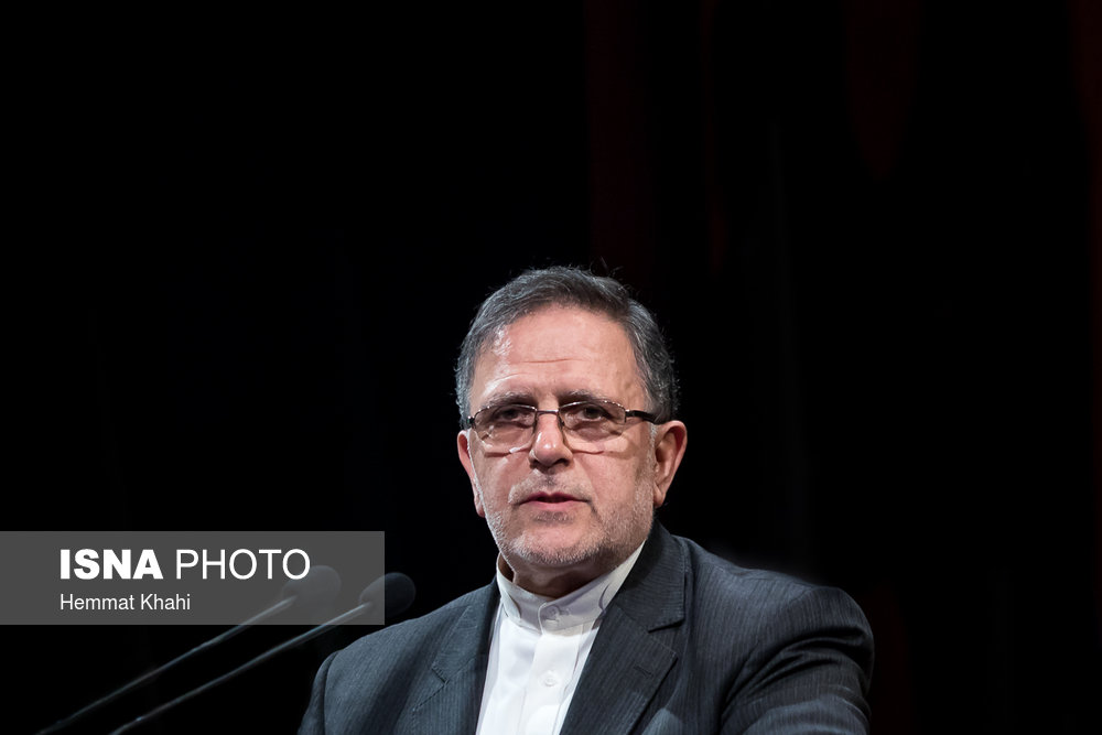 سیف: کارنامه اقتصادی دولت با توجه به محدودیت‎ها، قابل‌قبول است/ در امور اجرایی منتظر نتیجه مذاکرات نمانیم