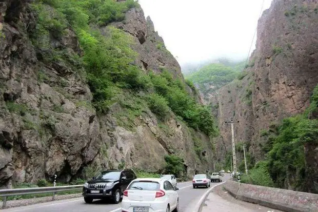 جاده هراز یک طرفه شد