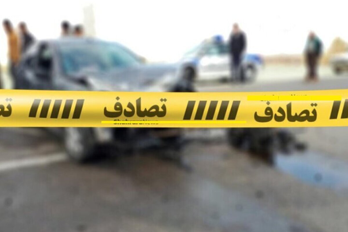 خودروی حامل بخشدار مرکزی خمیر واژگون شد