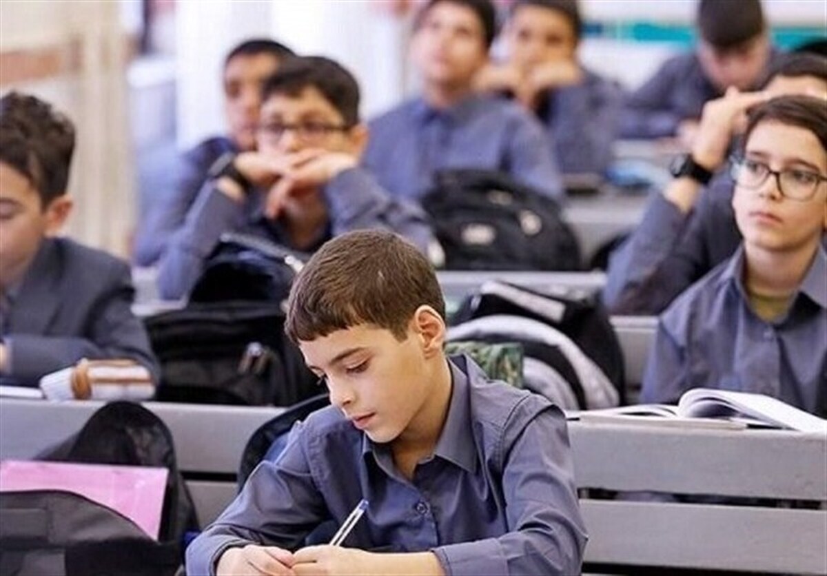 مدارس در مهرماه غیرحضوری می‌شود؟