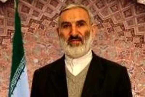 نیک‌فر: صمیمیت و صداقت مسوولان با مردم برای ایجاد اتحاد مقدس ضروری است