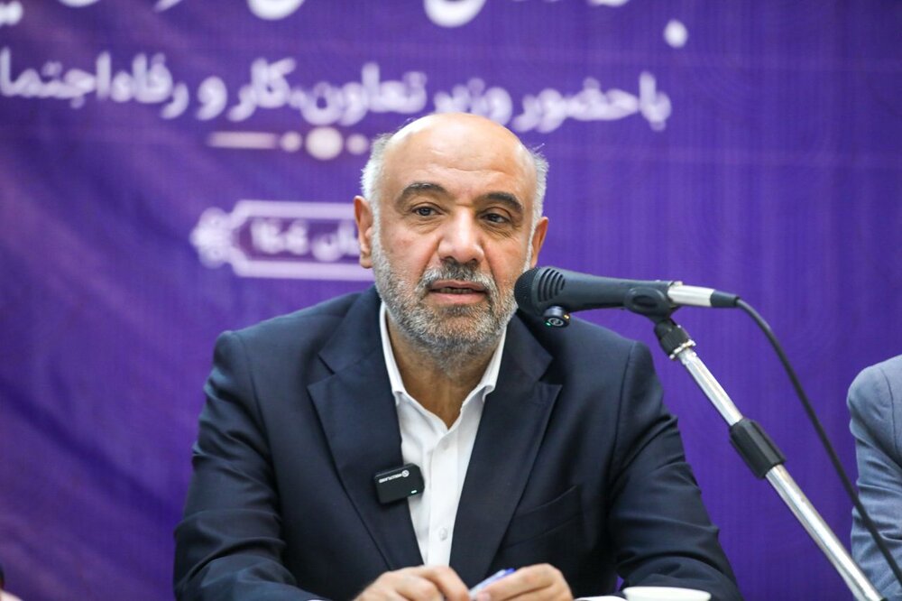 افزایش ۴۵ درصدی حقوق، اقدام موثر دولت برای کم‌درآمدها