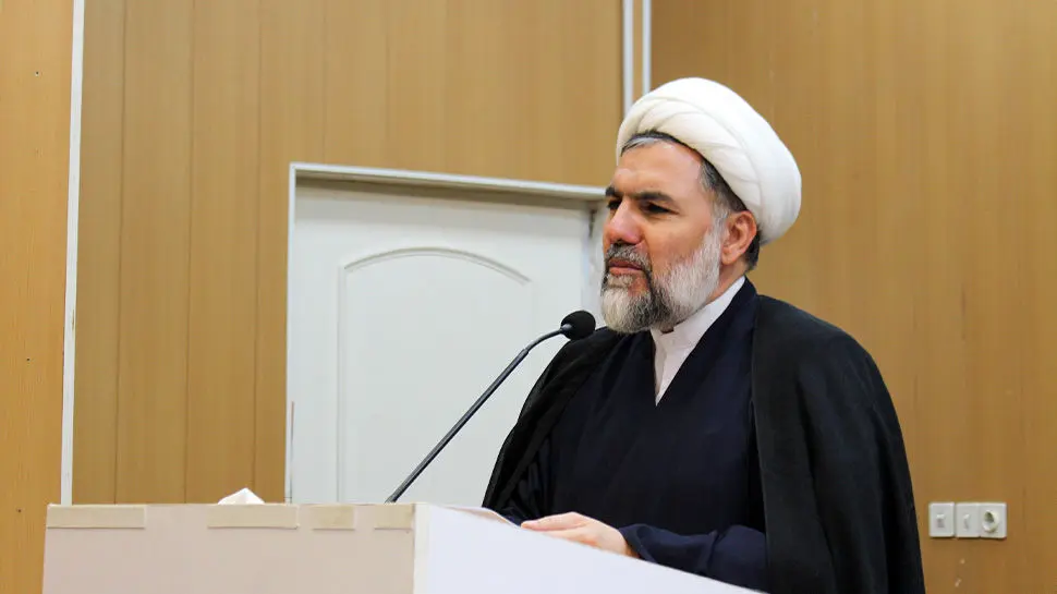 مبلغان باید تحلیل‌گر، شنوا و پاسخ‌گو باشند