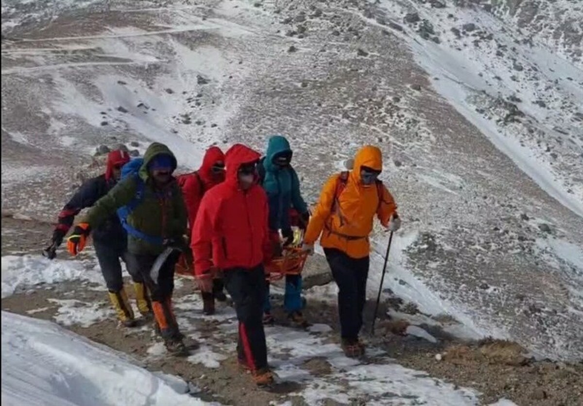 سقوط مرگبار در ارتفاعات دورود؛ یک کوهنورد جان باخت