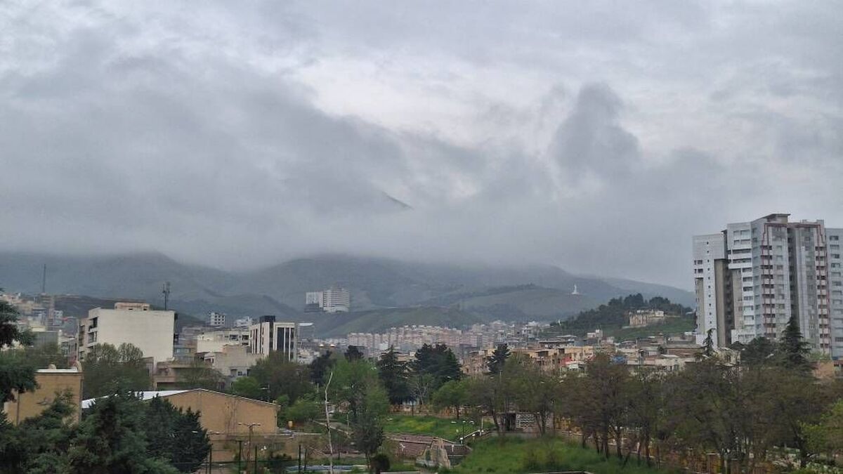 هواشناسی ۱۴۰۵/۰۲/۰۹ / رگبار و رعد و برق در ۱۷ استان