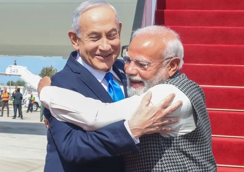 نتانیاهو به نخست‌وزیر هند اطمینان داده بود که آمریکا و اسرائیل ظرف چهار روز حکومت ایران را سرنگون و اوضاع را در دست خواهند گرفت / این احتمالاً دلیل سکوت پنج‌روزه هند در قبال حمله آمریکا و اسرائیل به تهران بود / در روز پنجم بود که دهلی نو دریافت حکومت در تهران با وجود ترور سران ارشدش، همچنان مستقر و در کنترل اوضاع است