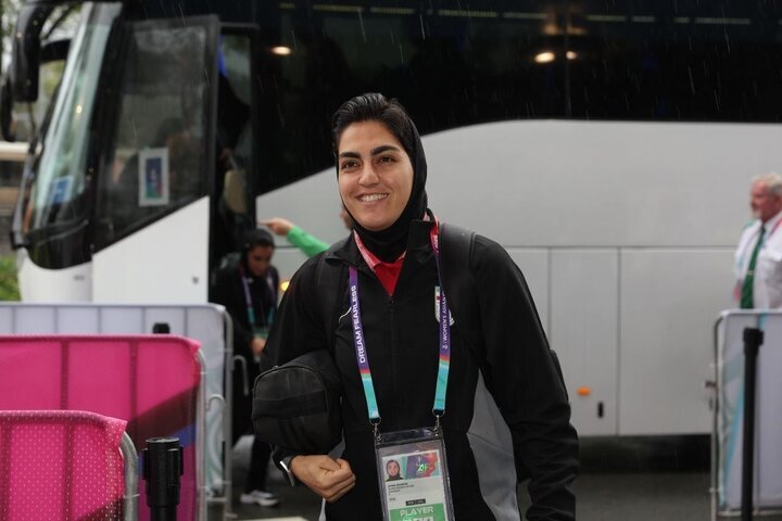 کاپیتان تیم ملی فوتبال زنان: خانه&zwnj;ام را انتخاب کردم