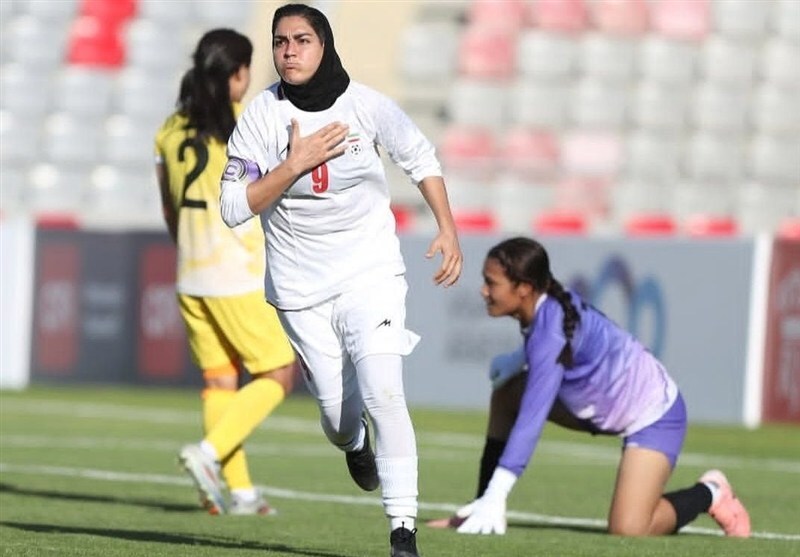 اموال زهرا قنبری توقیف نشده است