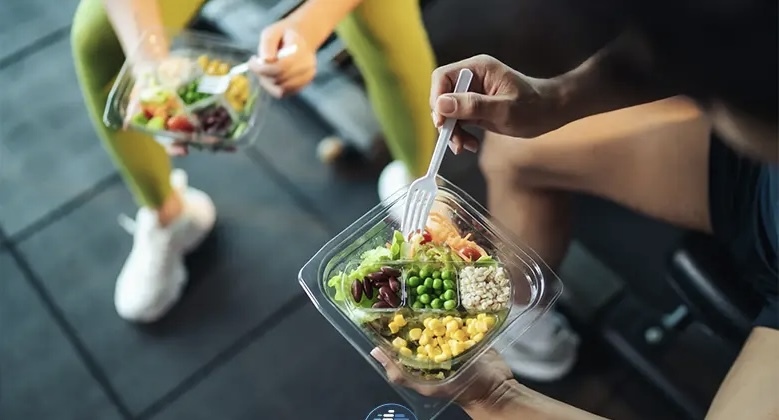 بعد از ورزش چی بخوریم؟ این ۷ خوراکی عضله‌ساز را جایگزین شیک کنید