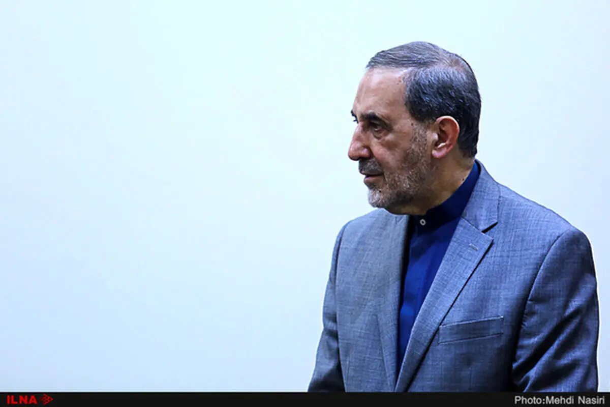 هشدار ولایتی به آمریکا/ به زودی، واشنگتن باید با فانوس به دنبال بقایای اعتبار خود در غرب آسیا بگردد