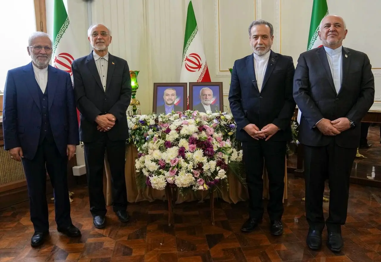 پیام اینستاگرامی وزیر امور خارجه در خصوص مراسم گرامیداشت شهیدان خرابی و امیرعبداللهیان