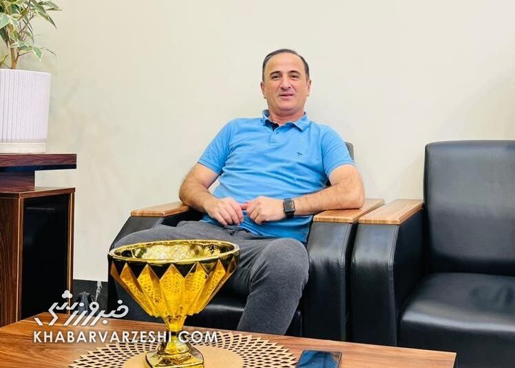 اسم جنپو، منپو، چلپو را جلوی من نیاورید؛ بازیکنانی برای استقلال آوردند که در کتاب موش و گربه هم اسمشان نیست/ منیر الحدادی هم به درد نمی‌خورد!  