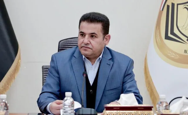 مشاور امنیتی نخست‌وزیر عراق:  تلاش می‌کنیم پلی برای ارتباط میان ایران و آمریکا باشیم تا به توافقی دست یابیم / ما توانایی متقاعد کردن طرف‌ها برای تأمین منافع خود را داریم / طرف ایرانی بر ضرورت خارج کردن گروه‌های افراطی از عراق تأکید می‌کند