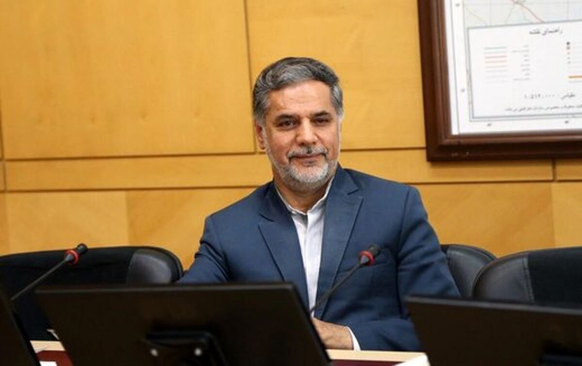 نماینده سابق مجلس: دولت می‌داند چه کسانی در این مملکت سوخت قاچاق می‌کنند، اما جرئت برخورد را ندارد