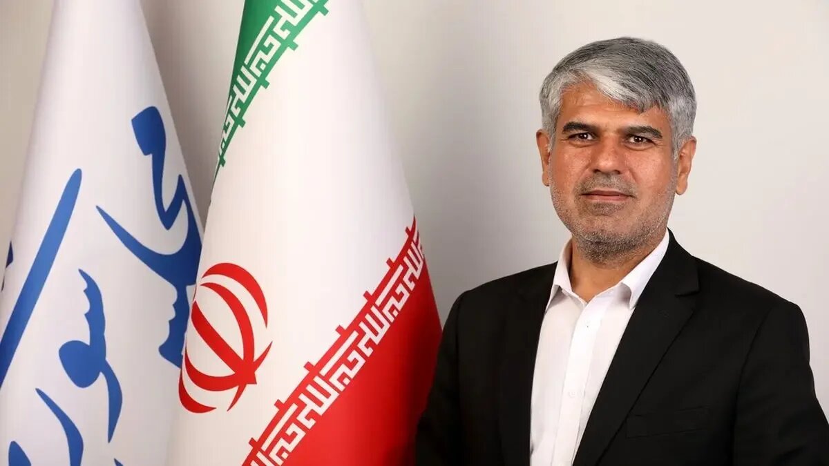 عضو هیات‌رئیسه مجلس: کسانی که مدعی تحمیل مسائل به رهبری هستند، یا با ساختار  جمهوری اسلامی ناآشنا هستند یا به ولایت فقیه اعتقادی ندارند