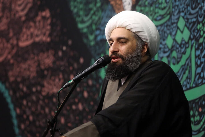 انتقاد تند خطیب اصولگرا از جبهه پایداری: مگر زمان امام، مذاکرات را هر روز می‌گفتند؟ امام با آن کسی که می‌خواست مک‌فارلین را افشا کند چه کار کرد؟