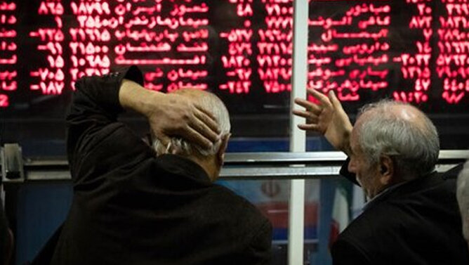 کل بازار سهام ایران به اندازه سود یکسال گوگل ارزش مدارد اما مسئولان از دستاوردهای بزرگ حرف  می زنند