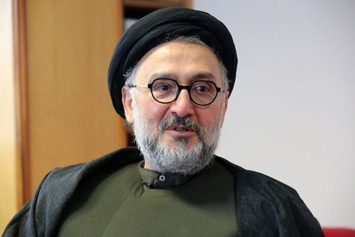 افراطی گری یا فراتر از آن؟ / واکنش ابطحی به محمدباقر خرازی: حرف‌های او افتتاح شعبه رسمی داعش است