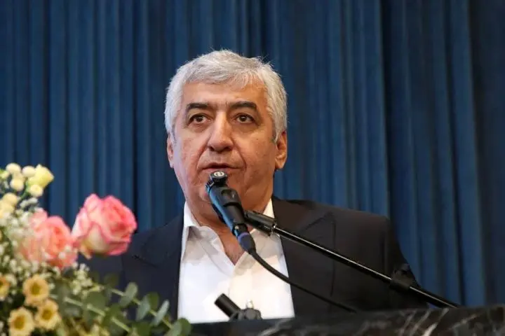 مأموران مالیات کشیک کارکنان تعدیل شده دفاتر مسافرتی را می کشند/ سندسازی علیه مدیران دفاتر مسافرتی برای دریافت مالیات اقدامی غیرقانونی است