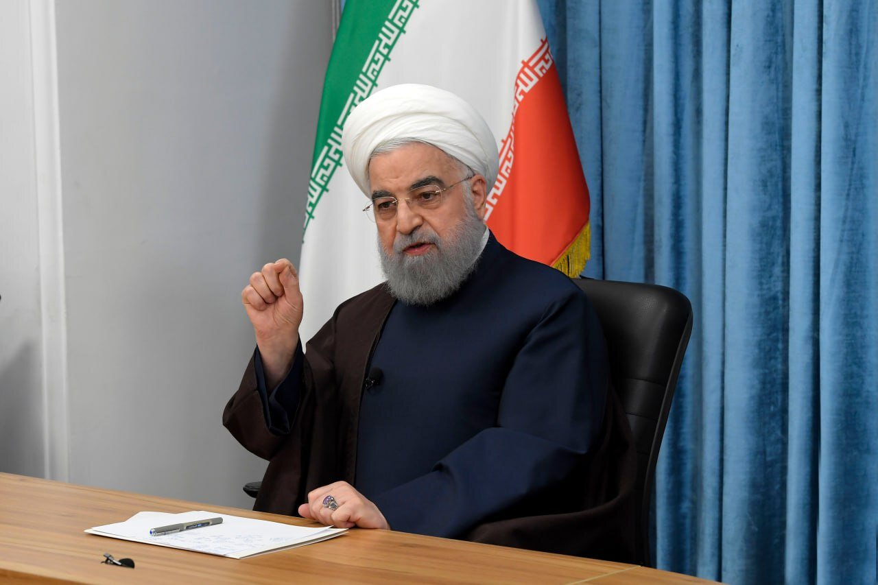 حسن روحانی: اگر قرار این است که با قدرت‌های جهانی ۲۰ سال دیگر بجنگیم، باید قبلش از مردم بپرسید/ اگر نپذیرفتند...