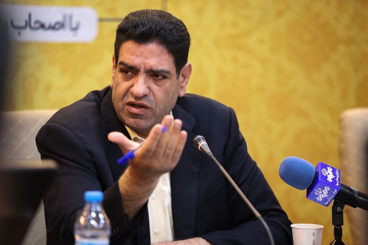 نماینده مجلس: ۹۰ درصد افرادی که دنبال استیضاح عراقچی هستند، از شخص او خوششان نمی‌آید/ استیضاح میدری از دستور خارج نشده است