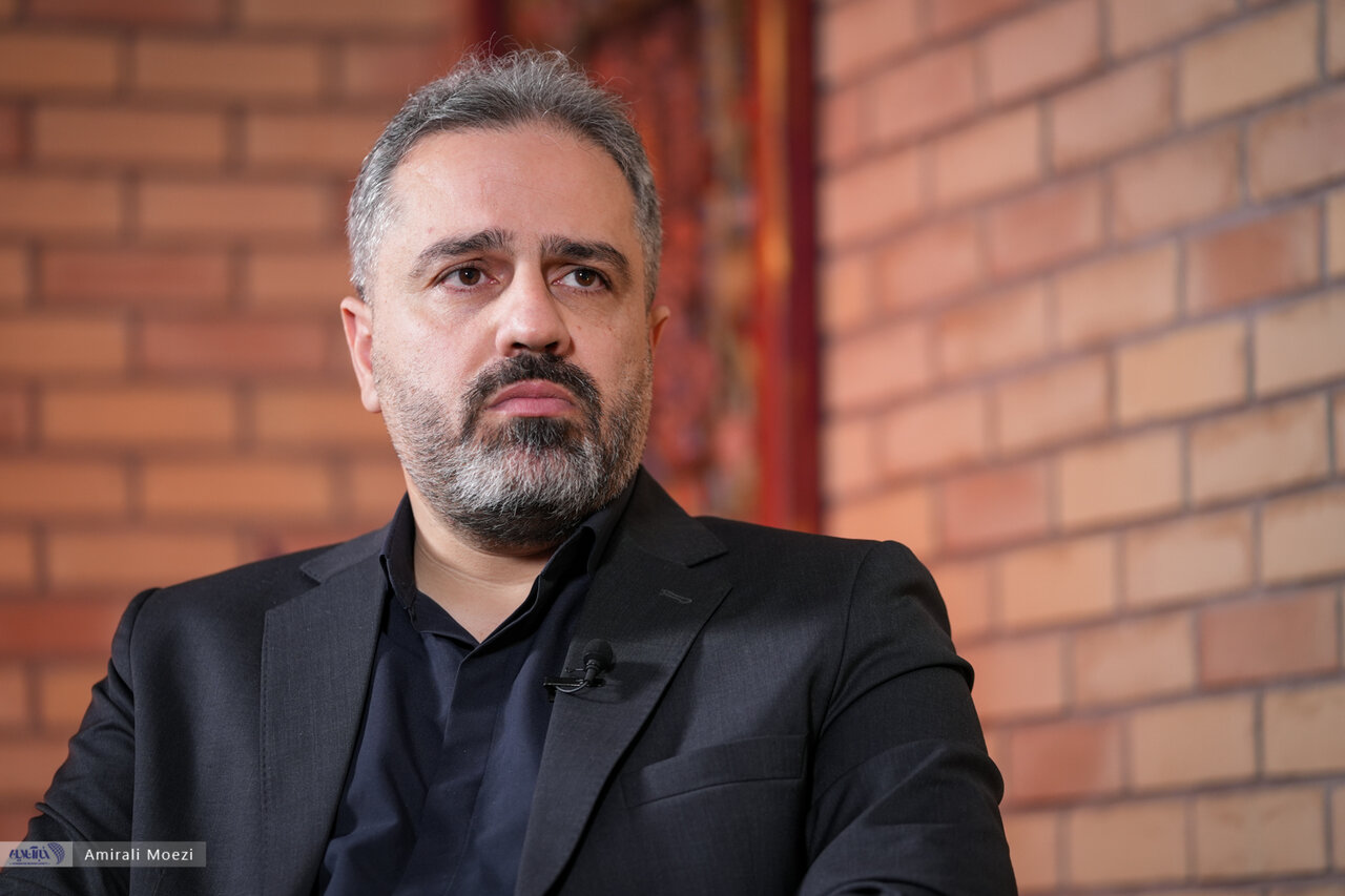 ببینید 