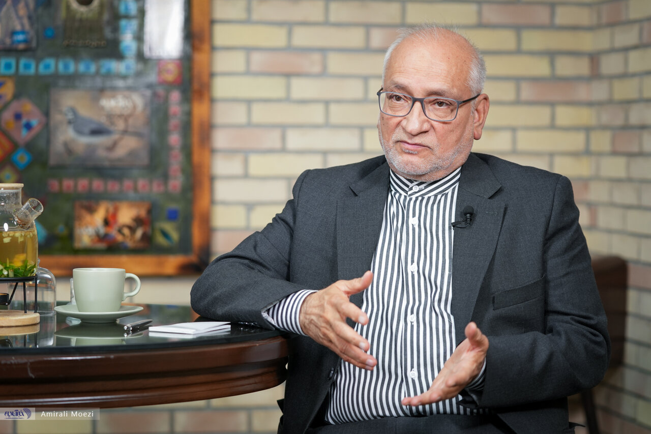 ببینید